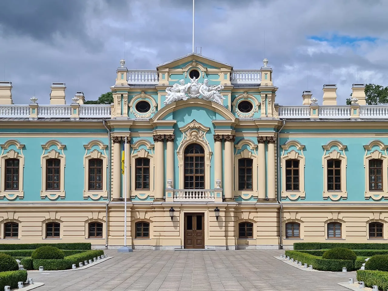 Le Palais Maryinsky de Kyiv, r&eacute;sidence pr&eacute;sidentielle baroque