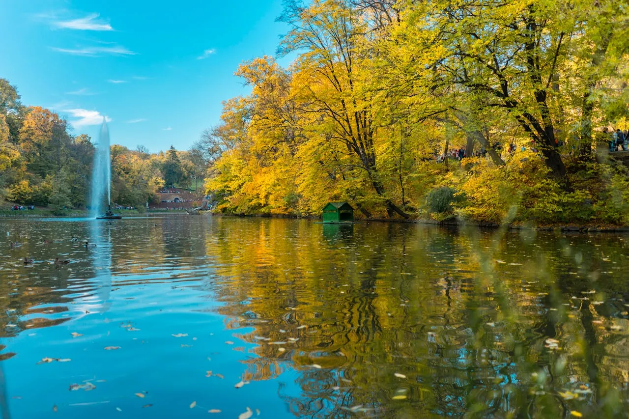 Parc de Sofiyivka &agrave; Uman : cascades, grottes et jardins romantiques